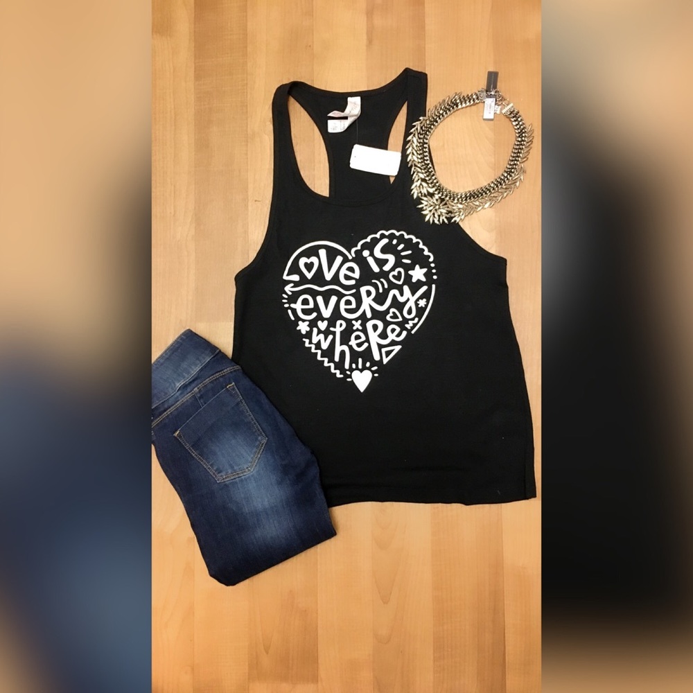 NWT FOREVER XXI - Graphic TShirt Size S